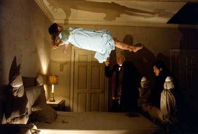 SandymoonMX's tweet photo. El 26 de dic de 1973 fué una Navidad aterradora con el estreno de la mejor película de #Terror que marcó pauta hasta nuestros días "El Exorcista" con #LindaBlair #EllenBurstyn #JasonMiller y #MaxVonSydow Mi película favorita, amo a Pazuzu #ThePowerOfChrist compels you #sandymoon https://t.co/1rtpAvDzTK