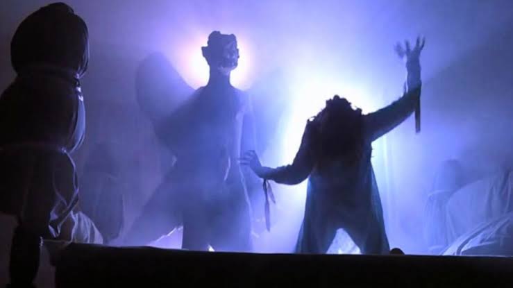 SandymoonMX's tweet photo. El 26 de dic de 1973 fué una Navidad aterradora con el estreno de la mejor película de #Terror que marcó pauta hasta nuestros días "El Exorcista" con #LindaBlair #EllenBurstyn #JasonMiller y #MaxVonSydow Mi película favorita, amo a Pazuzu #ThePowerOfChrist compels you #sandymoon https://t.co/1rtpAvDzTK