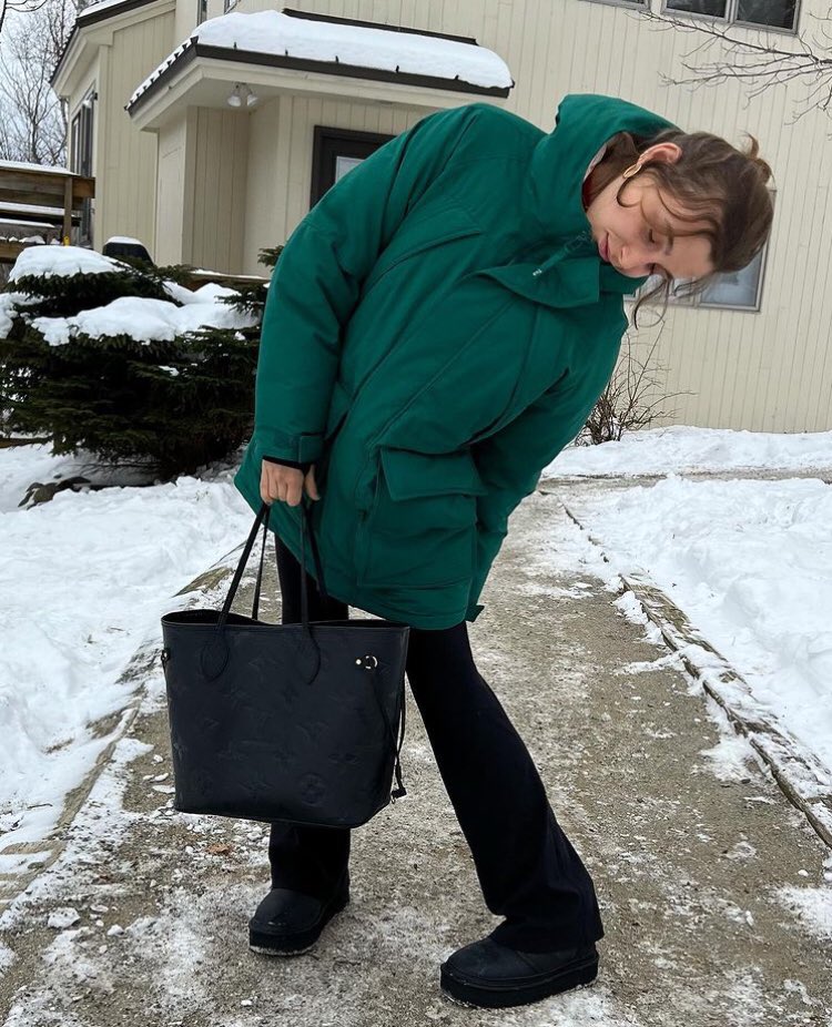 no context emma chamberlain (@oocchamberlain) on Twitter photo 