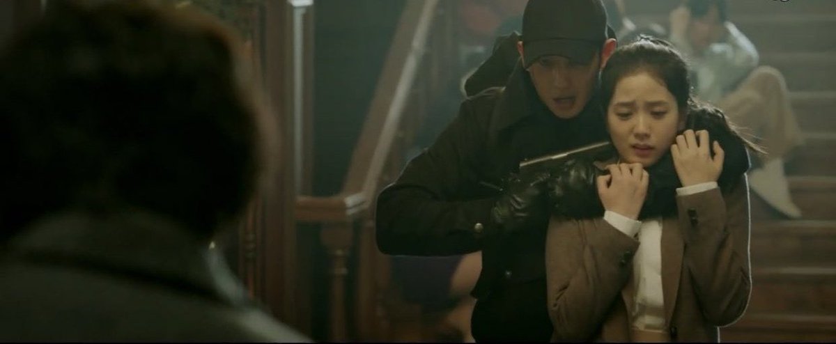 florzinhasemlei's tweet photo. JTBC inovando trazendo um novo conceito de plot: invés de ser enemies to lovers é lovers to enemies 🤡

 #SnowdropEp5 #Snowdrop https://t.co/pRdX9cKQ06
