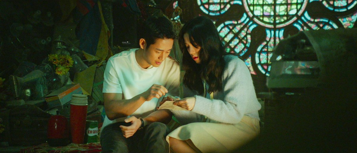 florzinhasemlei's tweet photo. JTBC inovando trazendo um novo conceito de plot: invés de ser enemies to lovers é lovers to enemies 🤡

 #SnowdropEp5 #Snowdrop https://t.co/pRdX9cKQ06
