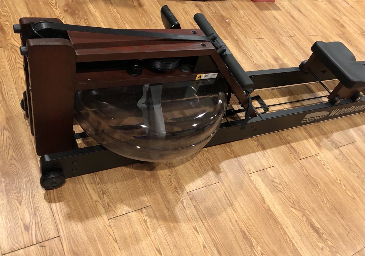 DrLoretoJackson's tweet photo. What to get @CoachChrisIp for #Christmas? Decided on an”us” #cardio gift- a #WaterRower to add to our rudimentary basement fitness set-up.Went a bit mad and got the #clubmodel Thanks @GronkFitness for hooking me up with pre-Christmas shipping. Home cardio? #NoExcuses https://t.co/drSi4pL44Q