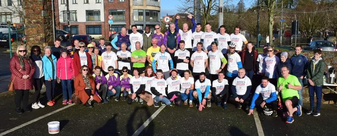 jessieoconnor1's tweet photo. 52 marathon done 1 every weekend for a year done for #RaysMarathonChallenge and @LauraLynnHouse thanks again for all the support https://t.co/qFv5Pqvwbk https://t.co/jYEzDsm6s6