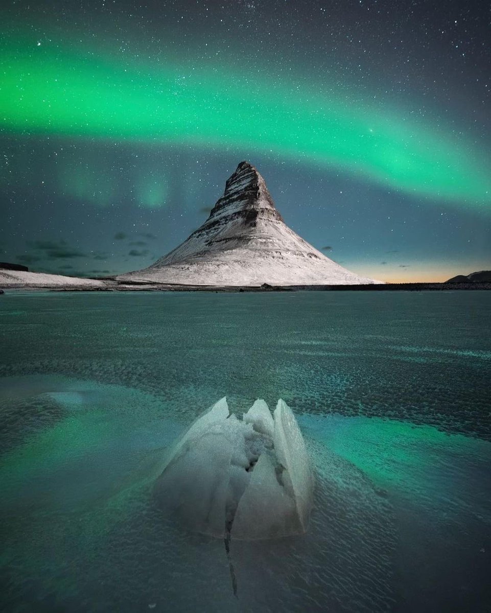 ExplorerIceland's tweet photo. Heaven alike
📍Iceland
📸:  @stefanliebermannphoto | IG https://t.co/OUQ1C0OYw2