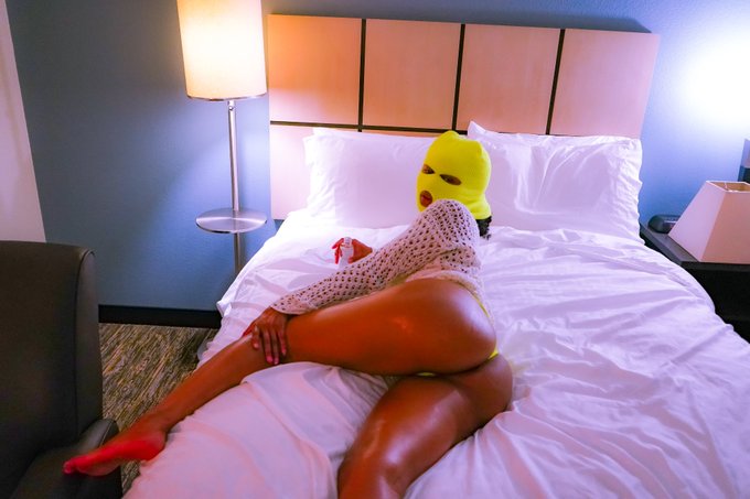 Santa aint the only one that SLAY;) Like if i should make a video in this🙃🙃 https://t.co/QCSeIWkr2y