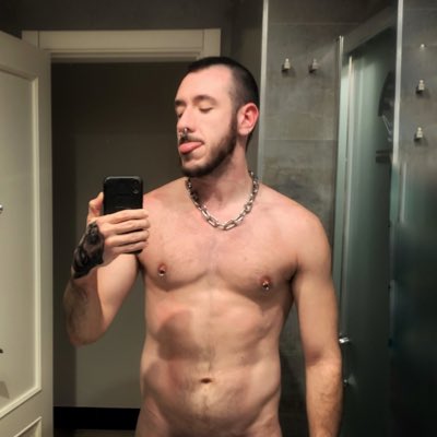 #NouvellePhotoDeProfil https://t.co/AdUKBWQIAU
