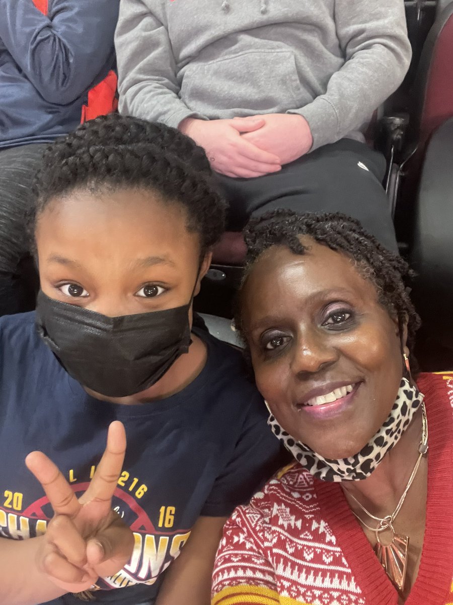 WAlimatlock's tweet photo. #LetEmKnow My baby is here all the way from Alabama https://t.co/STbJ0NXJBO