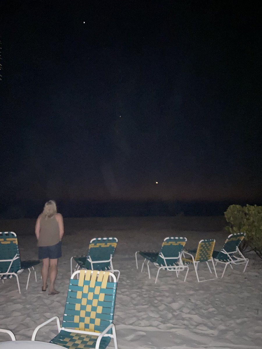 NoldJim's tweet photo. Beautiful night here at Fort Myers Beach to look at the visible planets. https://t.co/FFTv64BhiQ