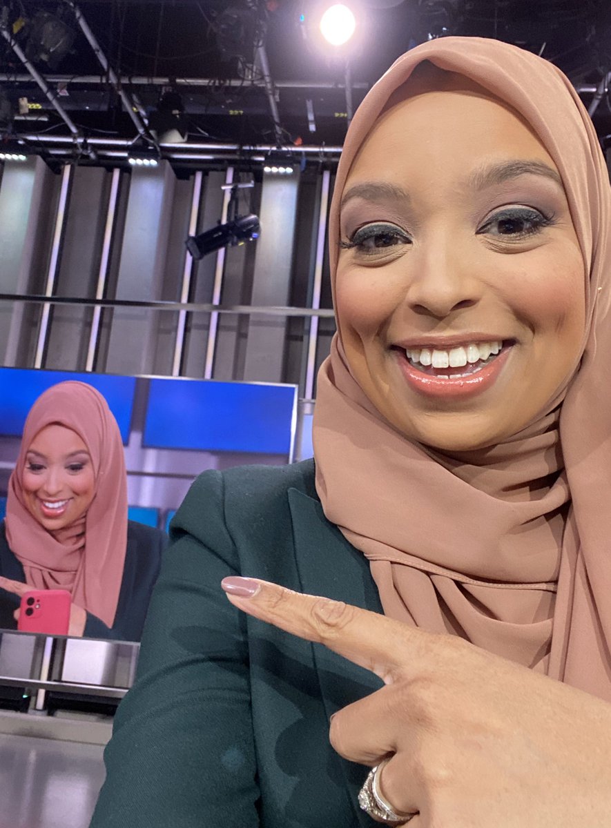 GinellaMassa's tweet photo. Hey, it’s me! 🙋🏽‍♀️
Sitting in the anchor chair for  @CBCTheNational this week (Sunday to Thursday) Hope you’ll tune in at 10pmET on CBC main, and overnight on CBC news network starting at 9pmET https://t.co/KRSSgZxYJK