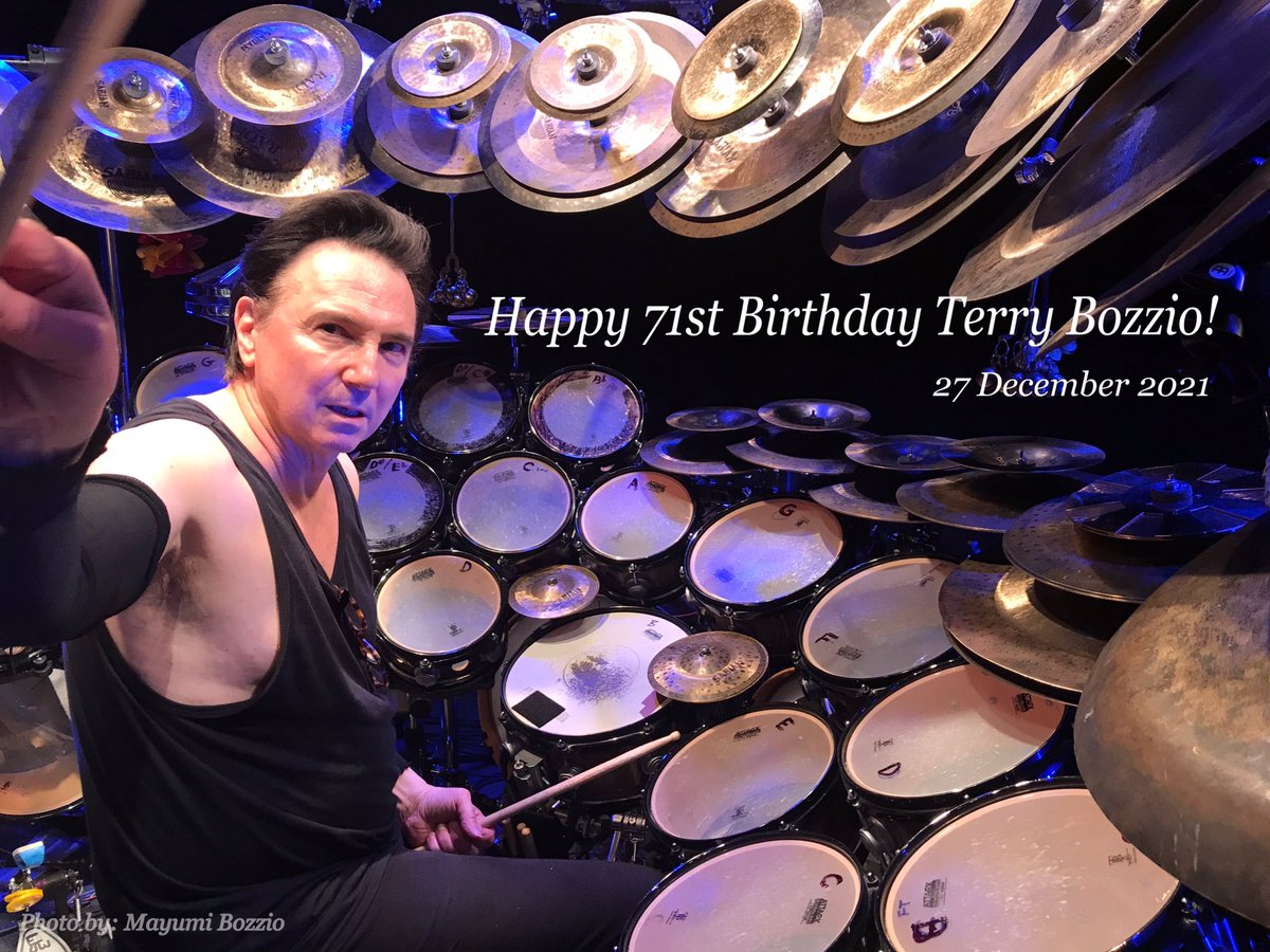 Happy 71st Birthday Terry Bozzio!
Terry Bozzio was born 27 December in 1950.