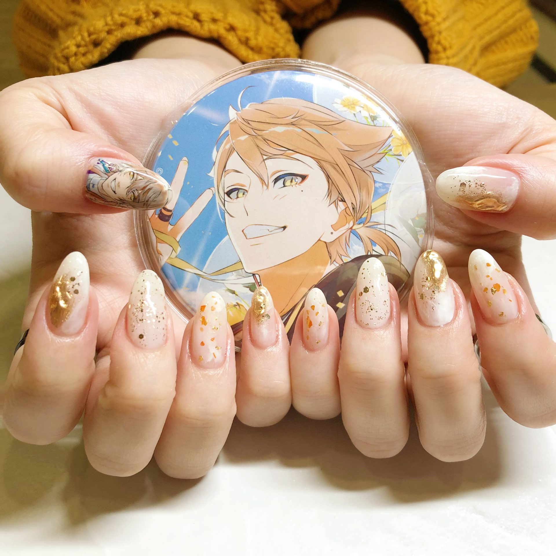 うた ネイル変えた 伏見ガクさんウィンターデートグッズネイル 痛ネイル細かくてめちゃくちゃ綺麗 ニュアンスは雪面に陽の光が注ぐイメージでオーダーしたよ あと昨日jr駅広告最終日だったから滑り込みで一緒に写真撮ってきた 記念 うた ネイル変えた 伏見ガクさんウィンターデートグッズネイル 痛ネイル細かくてめちゃくちゃ綺麗 ニュアンスは雪面に陽の光が注ぐイメージでオーダーしたよ あと昨日jr駅広告最終日だったから滑り込みで一緒に写真撮ってきた 記念