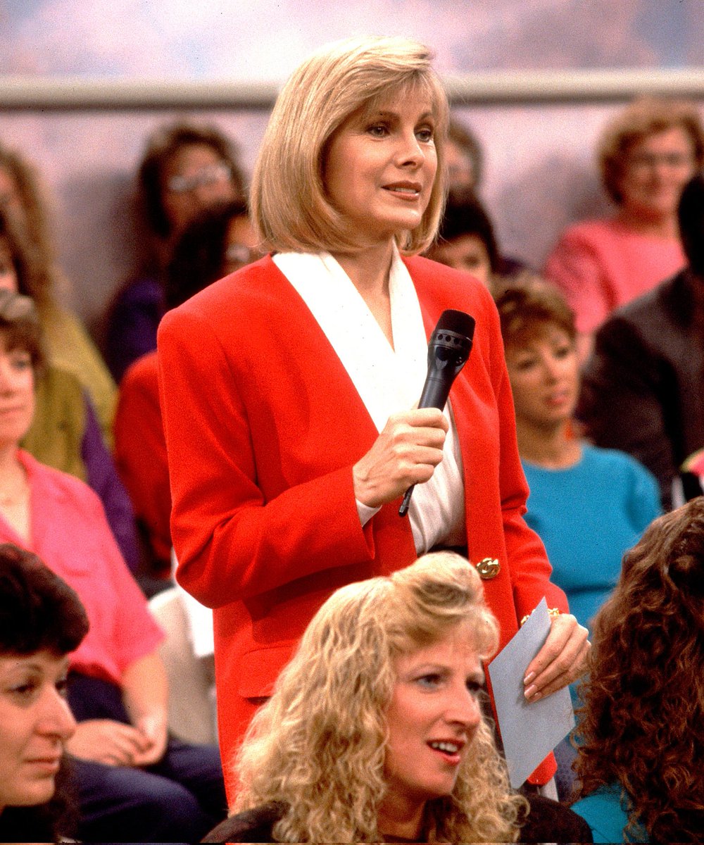 I should have gotten these women in Memphis a Jenny Jones Makeover for Christmas https://t.co/fggTHa8ei8