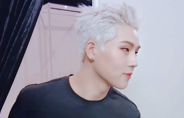 iljoohoney's tweet photo. Solo vine a decir que #JOOHONEY he is the most handsome man, he is so perfect, He is beautiful, talented, sweet and loving that has never existed https://t.co/5eFyGPf8OM