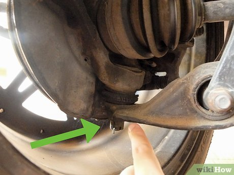 samatimemagari's tweet photo. 🚨MUHIMU

Kama gari inagonga miguu ya mbele ukiingia rough road  Possible reason ni vitu moja ya vifuatavyo vimeisha

Ball joints hizi zikichoka gari inagonga na ukichelewa zinaweza chomoka

Bushes za control arms/wishbone

Stabilizer link zikichoka pia zinagonga https://t.co/0kHZLgYqHv