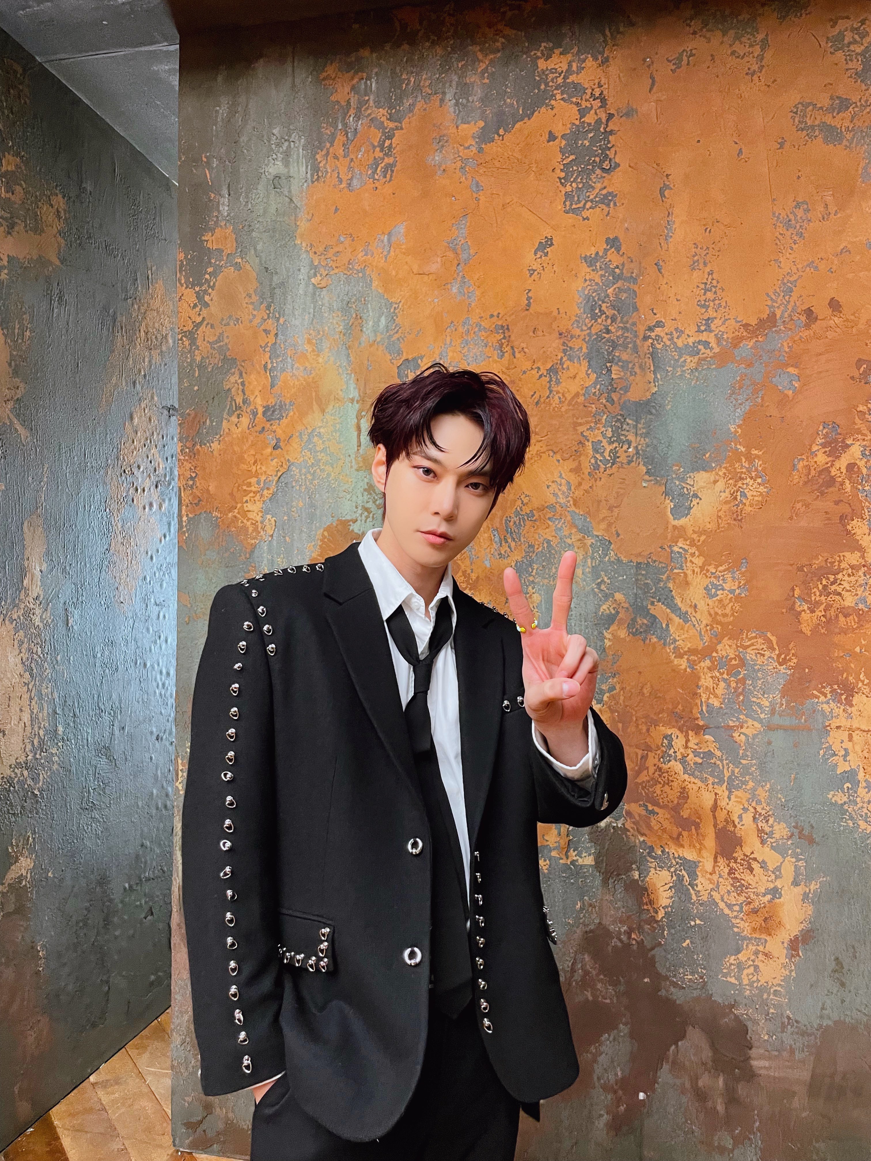 FHl2jm_akAAcZUE?format=jpg&name=orig