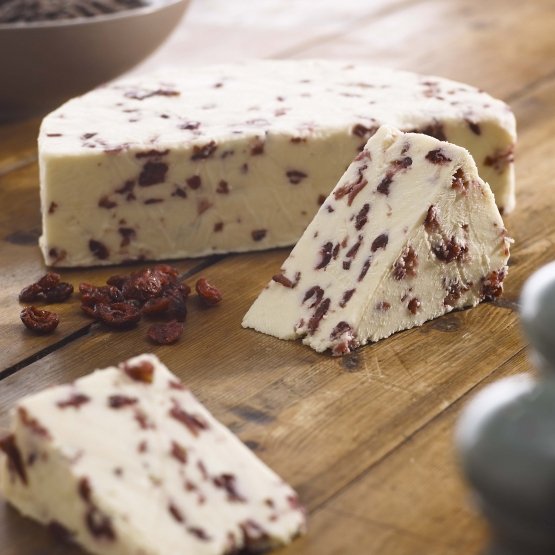 DonMcintyre70's tweet photo. I think there has to be something wrong when you wake up with only one thing really on your mind. 🧀😋 #crackingcheese #crackers #wensleydale #WallaceandGromit https://t.co/Ne8nxSUWvt