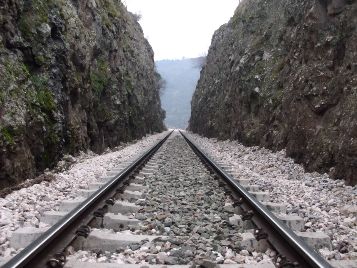 Hayallerimiz, ne 1435'e sığar ne de çatısız tünellere.