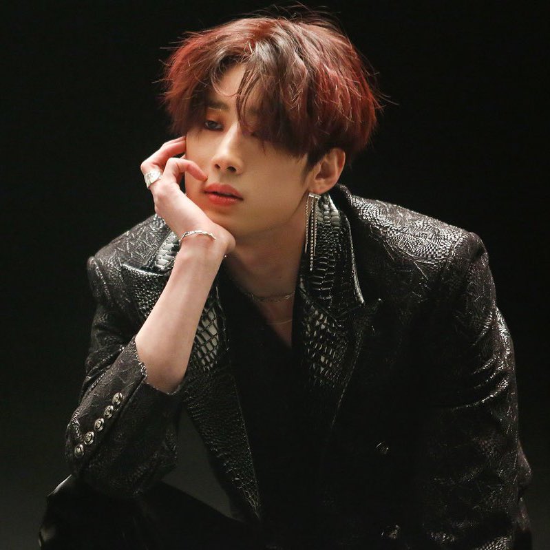 2seungthinker's tweet photo. ♥️ only hot people have red hair ♥️

♡ ———
#VICTON #빅톤 @NewWorld_VICTON @VICTON1109 #seungwoo #seungsik https://t.co/HC8GVTMpMc