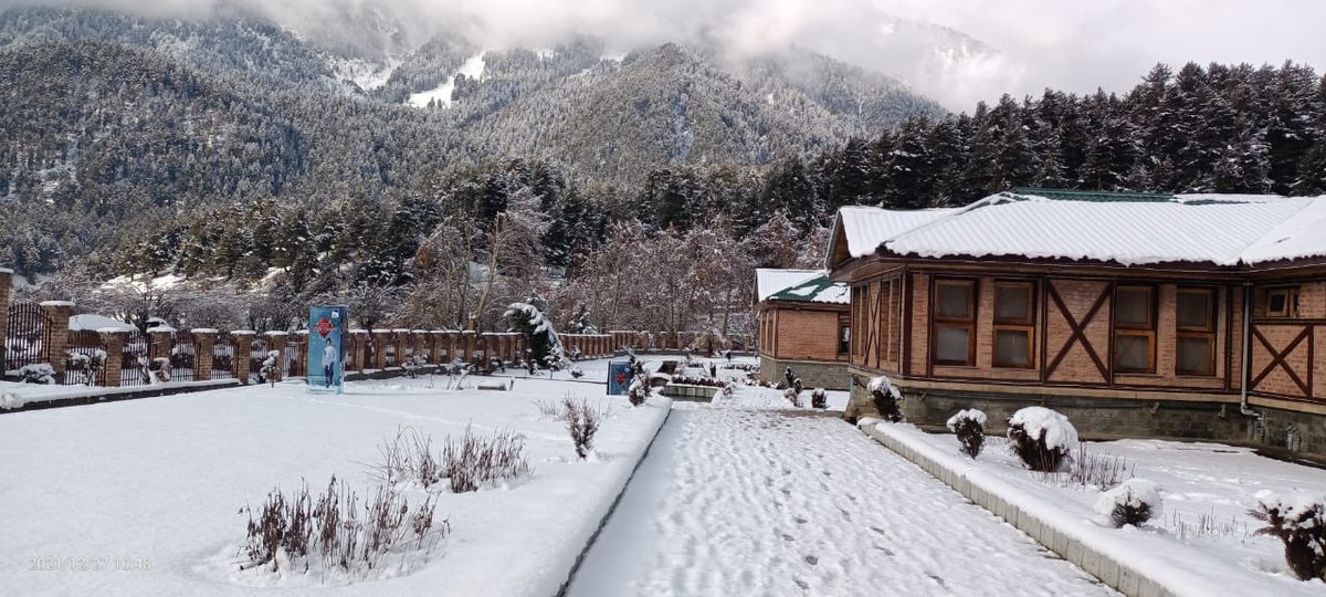 Snow,Clouds and Peeping Sun…beautiful admix @pahalgamkashmir