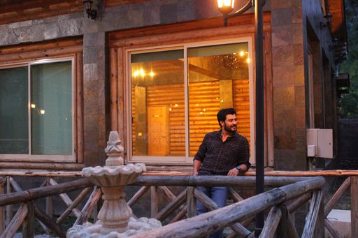Tierra_Palacios's tweet photo. Detrás de un unas horas en convivencia con las montañas y la naturaleza.
#Sooting
#AndrésPalacios
#Actor #Cine #Teatro #Television https://t.co/7NqyVUTdDz