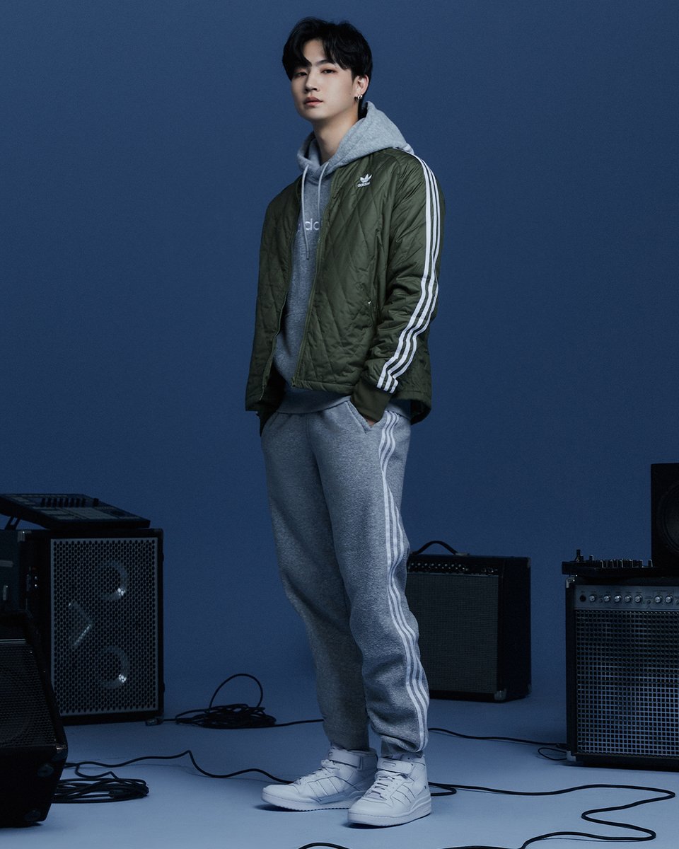 Originals_kr's tweet photo. 섬세한 디테일이 돋보이는 절제된 디자인.
겨울의 지루함을 던지고 마주하는 새로운 겨울의 모습.

나의 윈터 룩, 오로지 나답게
OPEN SPIRIT
⠀
#아디다스오리지널스 #오픈스피릿 #오리지널스윈터 #adidasOriginals #OPENSPIRIT #OriginalsWinter https://t.co/AwSCrQubqR