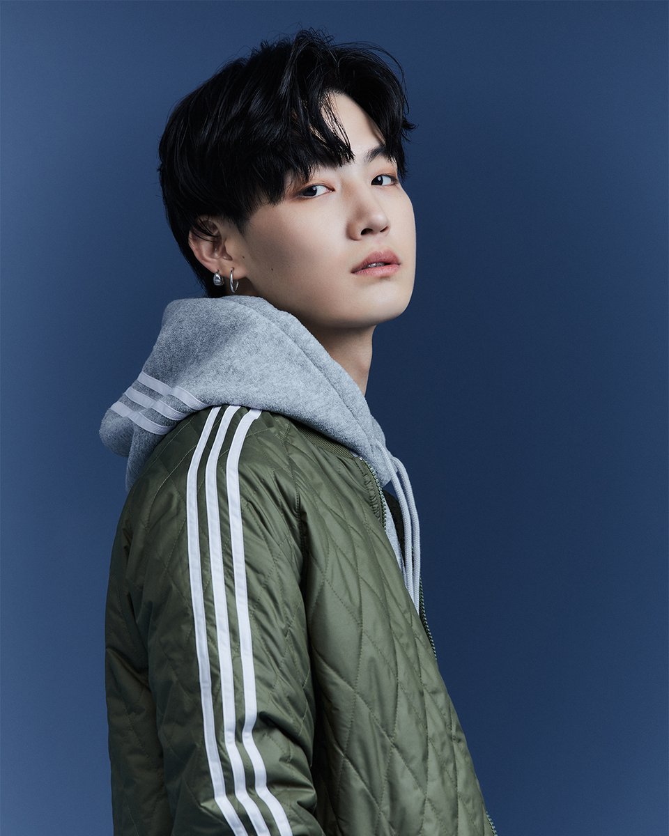 Originals_kr's tweet photo. 섬세한 디테일이 돋보이는 절제된 디자인.
겨울의 지루함을 던지고 마주하는 새로운 겨울의 모습.

나의 윈터 룩, 오로지 나답게
OPEN SPIRIT
⠀
#아디다스오리지널스 #오픈스피릿 #오리지널스윈터 #adidasOriginals #OPENSPIRIT #OriginalsWinter https://t.co/AwSCrQubqR