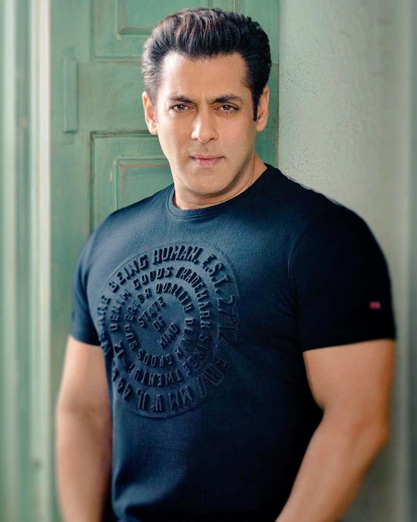 Wishing a very happy birthday to the 
Bhaijjaan and a phenomenal superstar 
Salman khan 