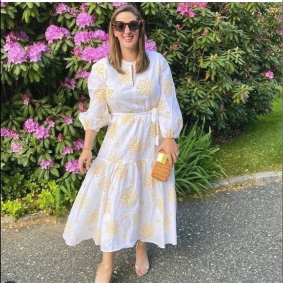 elifer09's tweet photo. So good I had to share! Check out all the items I'm loving on @Poshmarkapp from @Glacierview4 #poshmark #fashion #style #shopmycloset #torrid #alexis #leappets: https://t.co/Mh6sUEfIrT https://t.co/I0FlYx5WDh