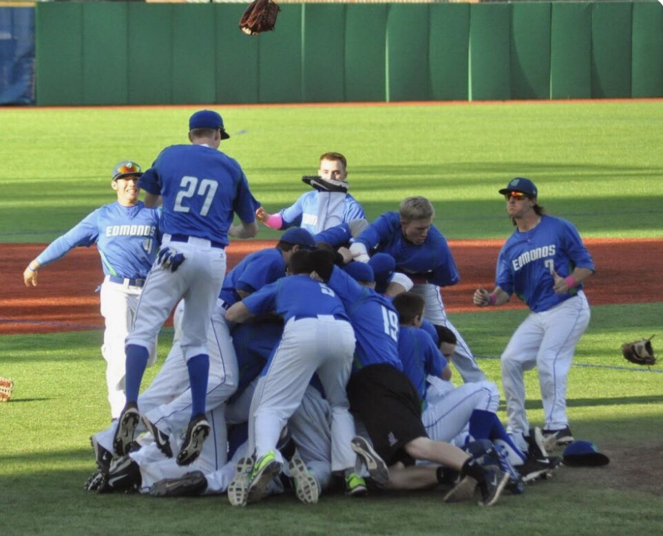 I am excited to announce my commitment to further my baseball and academic career at Edmonds College! I’m extremely thankful for my family, coaches, and friends that have got me to where I am today. Very excited for the future! 
<a href="/CoachThompsonSF/">Ryan Thompson</a> @PBR_Utah <a href="/Coach__Nelly/">Coach Nelly</a>