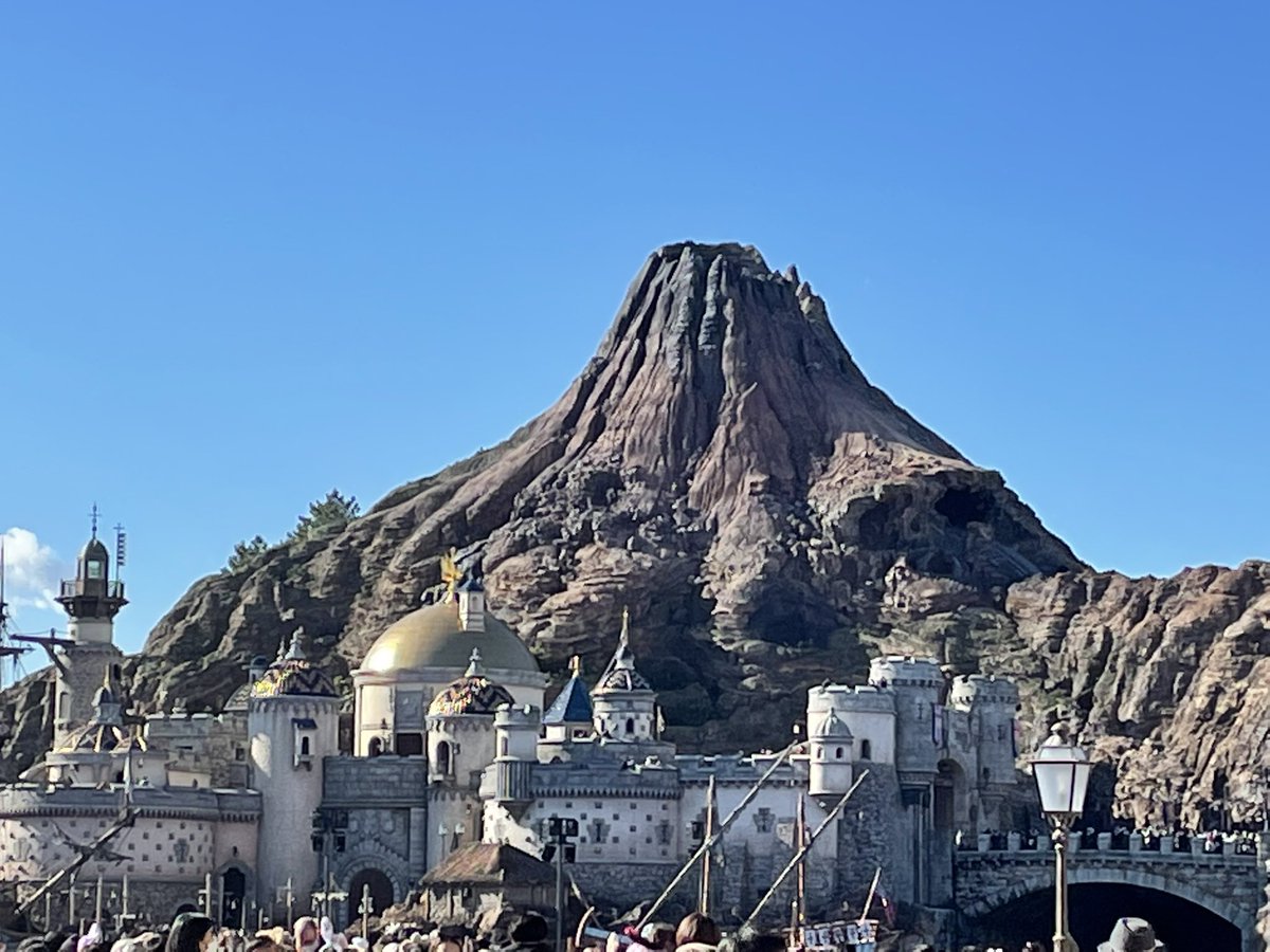 来たぞ〜‼️寒いぞ〜‼️人めっちゃ多っ‼️∑(ﾟДﾟ)