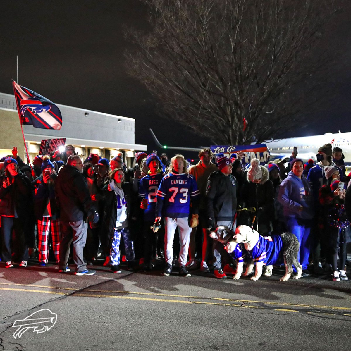 BuffaloBills's tweet photo. #BillsMafia is UNMATCHED. ❤️💙 https://t.co/xE0OyqC7fd