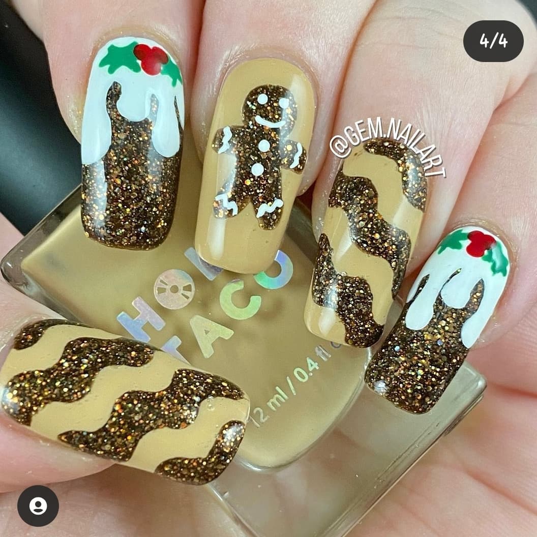 BeccaNailsIt's tweet photo. Monthly recreate a saved mani design! Thank you @CDKamiko for hosting each month!!

I recreated a design from @/gem.nailart using @holotaco's new Cristmas collection!! They had some beautiful designs using the new collection!!😍  @nailogical https://t.co/aduwxXjI6y