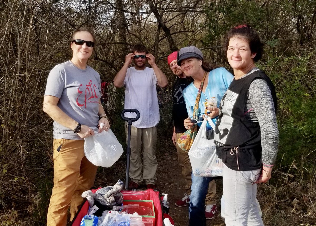 epic_compassion's tweet photo. On this beautiful day, Chele and I pulled a wagon and cooler along the trail giving away socks, underwear, hygiene products, hats, gloves, sleeping pads, snacks, and drinks. #epiccompassion #nwark #fayetteville #GiveBack https://t.co/WYtcF0tFni