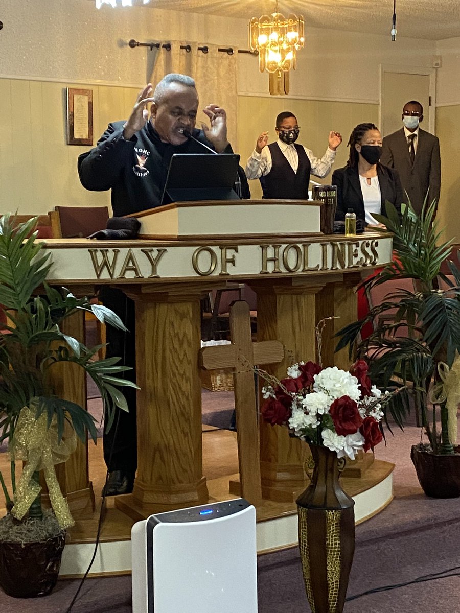 wohtemple's tweet photo. #JacksonLouisiana #WohmShift #Wohm #BishopNixon #sundaychurch π₯π₯π₯ Bishop Willard Nixon preached a powerful word on today! https://t.co/Z8e4YhgMax