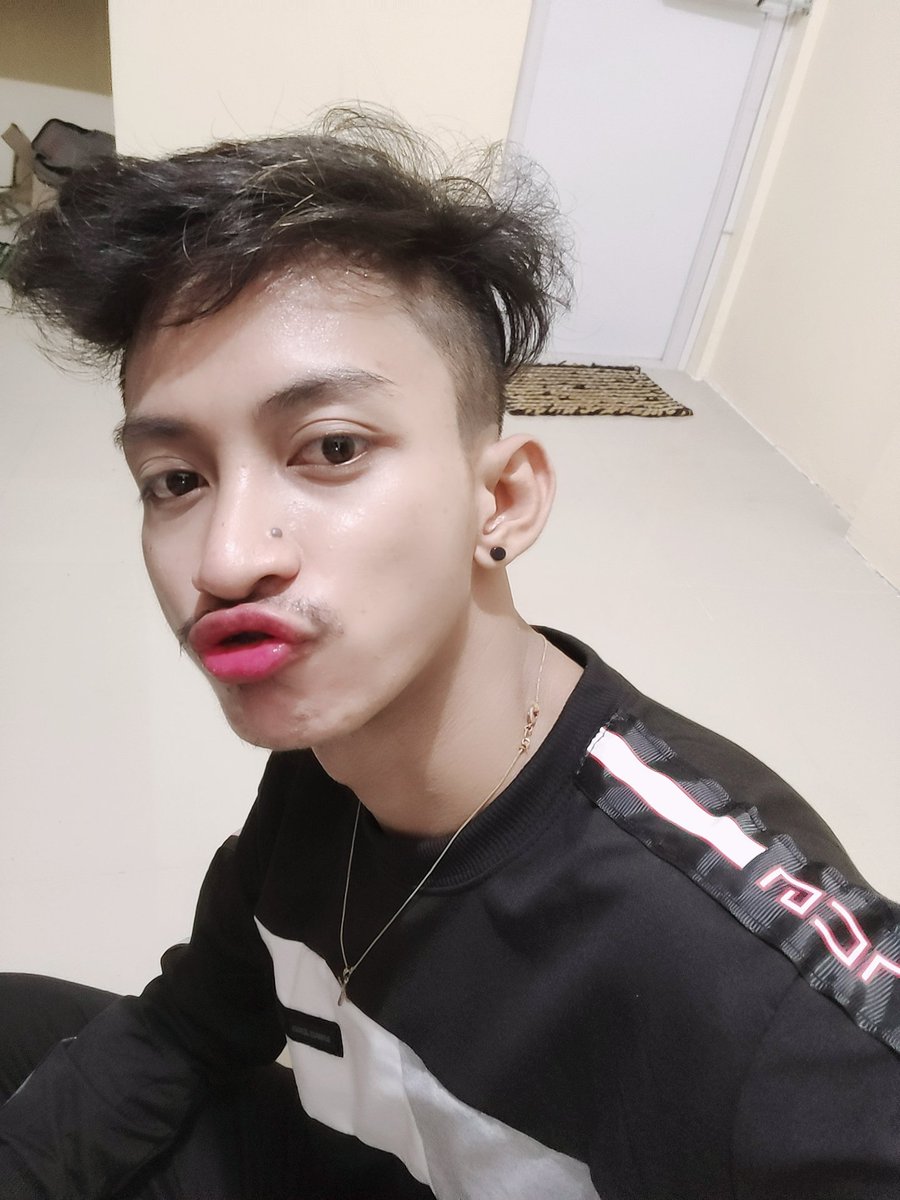 CallTwink's tweet photo. 🙈 https://t.co/5mXooEsXnV