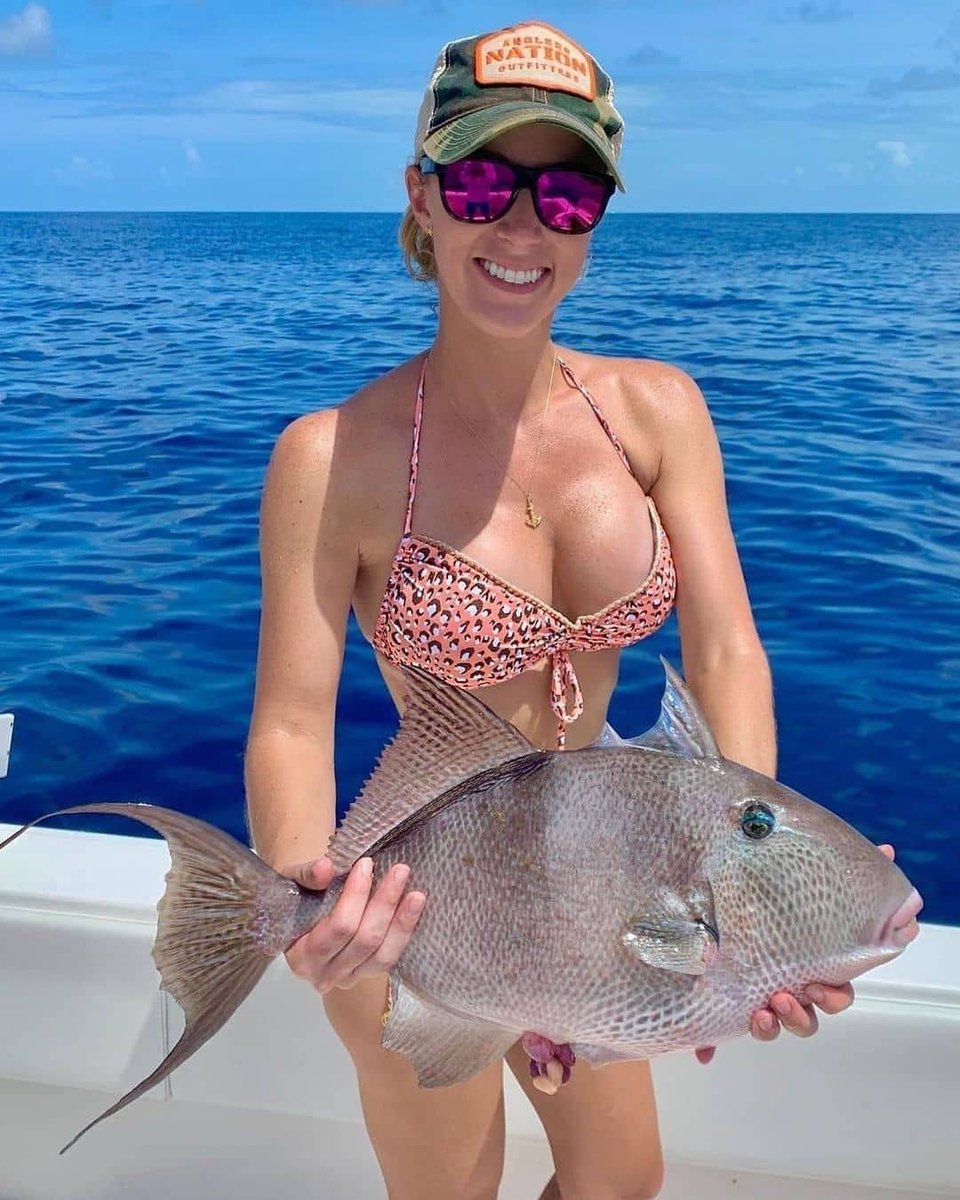 Follow👉 @MaiEGomez1 👈 #fishing #fish #fishinglife #catchandrelease #bassfishing #nature #outdoors #flyfishing #bass #pesca #carpfishing #angler #carp #largemouthbass #trout #fisherman #fishingislife #hunting #fishingtrip #bigfish #follow