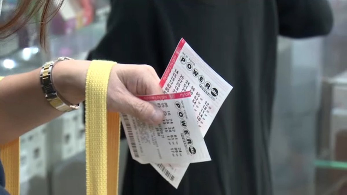 After no ticket matched the winning numbers in Saturday's Christmas Day drawing, the Powerball jackpot has grown to an estimated $416 million. https://t.co/UngwdDn2p1 https://t.co/sw06zTOwKQ