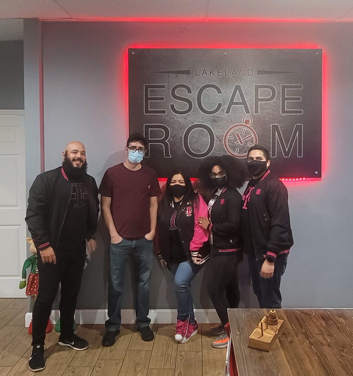 🤩 Sunday Funday🎉 Small group outing at downtown Lakeland with dinner out at Palace Pizza, did a scary themed Escape Room, then went on a downtown stroll to the Holiday lights at the park ☺ <a href="/MarcosAuburdale/">MarcosSoto</a> <a href="/kevin10colombia/">Kevin Parra</a> <a href="/gtriunfel/">Glaudy Triunfel</a> <a href="/sosa_socrates/">Socrates Sosa Paulino</a> #TmobileCrew @OrlandoBeastDM