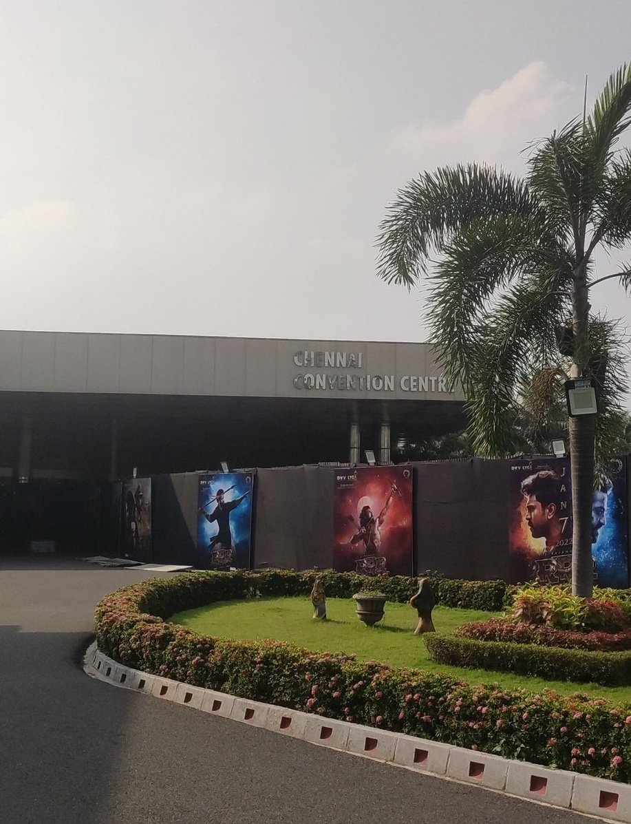 NTRFansTanuku's tweet photo. Chennai Trade Center Is Getting Ready For #RRREvent
Limited Fans Are Attend To This Event ✊Jai NTR 🌊
@tarak9999 || #KomaramBheemNTR
#ManOfMassesNTR https://t.co/aW6w5kdVQb