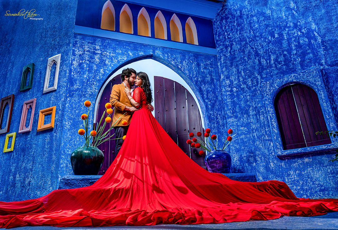Fairytale forever and beyond ✨
We awestruck with these amazing shots oozing with pure love &amp; elegance bound together in these beautiful portraits...
Witness the glimpses of sirichalla &amp; punith_palakurthy Lovable moments
.
.
#sumuhurthamphotography #couplephotography