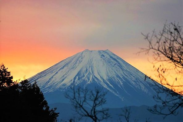 「霊峰富士山」 里山に移住して 富士山を撮っています 和み癒しのデジイチ散歩です