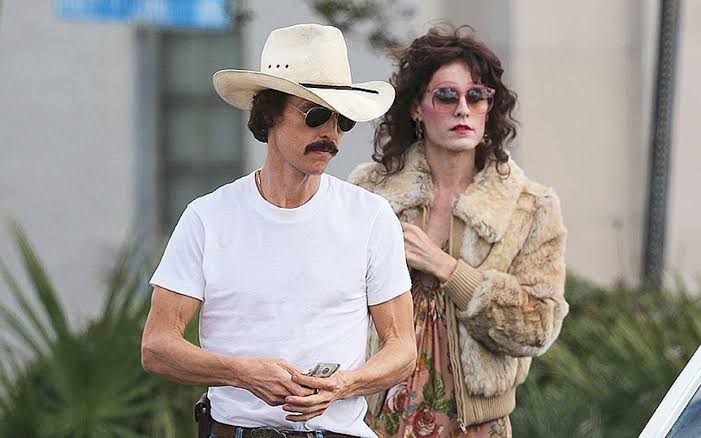 Filmsteria's tweet photo. 🚨 ÚLTIMA HORA 🚨

Deadline reporta que el canadiense, #JeanMarcValleé, director de Sharp Objects, Big Little Lies y Dallas Buyers Club falleció esta noche a la edad de 58 años. https://t.co/qm9B3btYtJ