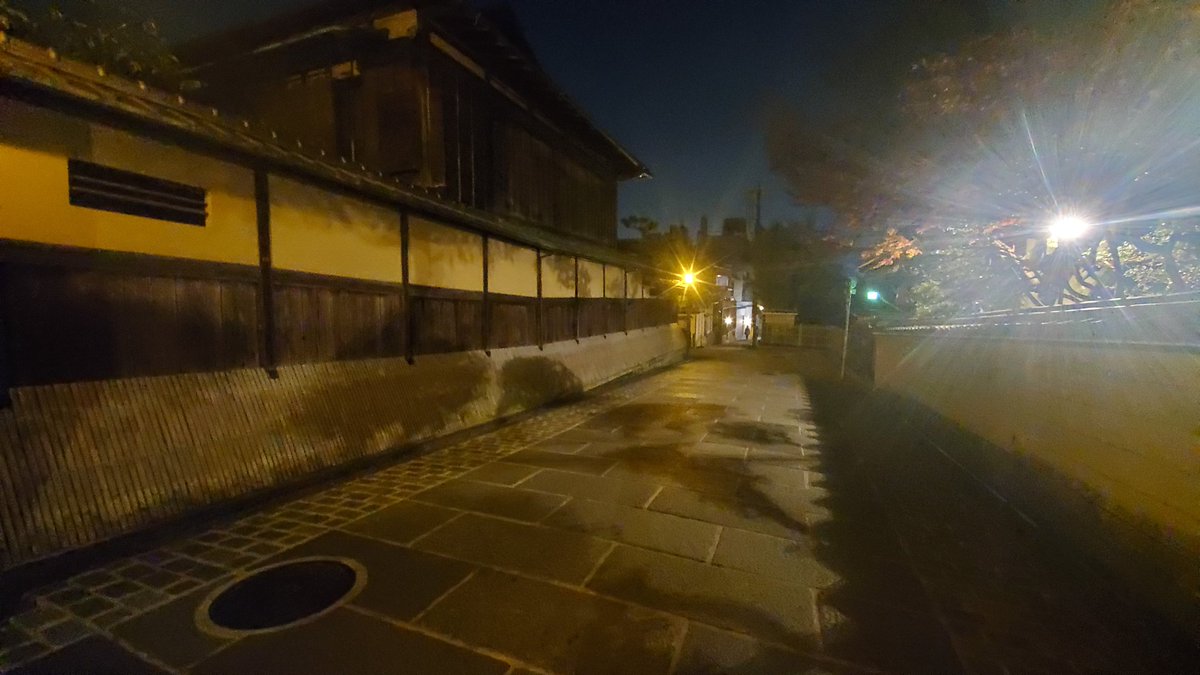 wuvows's tweet photo. 夜の京都 https://t.co/ArHt3tRAsZ