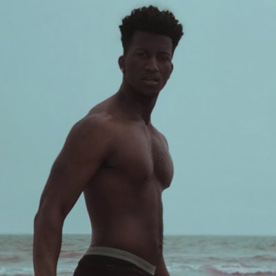 I got dreads now but I still was handsome in this too #NewProfilePic