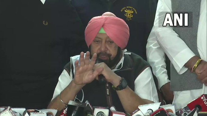 ANI's tweet photo. Delhi | Punjab Lok Congress president and former CM Captain Amarinder Singh (in file photo) arrives at the residence of Union Home Minister Amit Shah https://t.co/HhNMUXkM3X