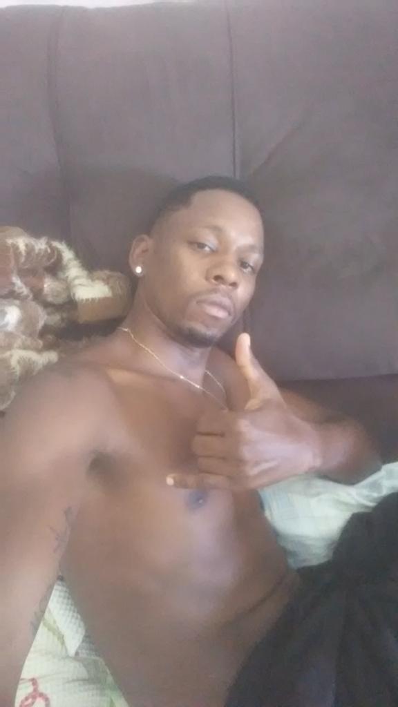 steviebleck2's tweet photo. Bom diaaaa.  Ainda estou na postura kkk https://t.co/mjM4bnnLOg