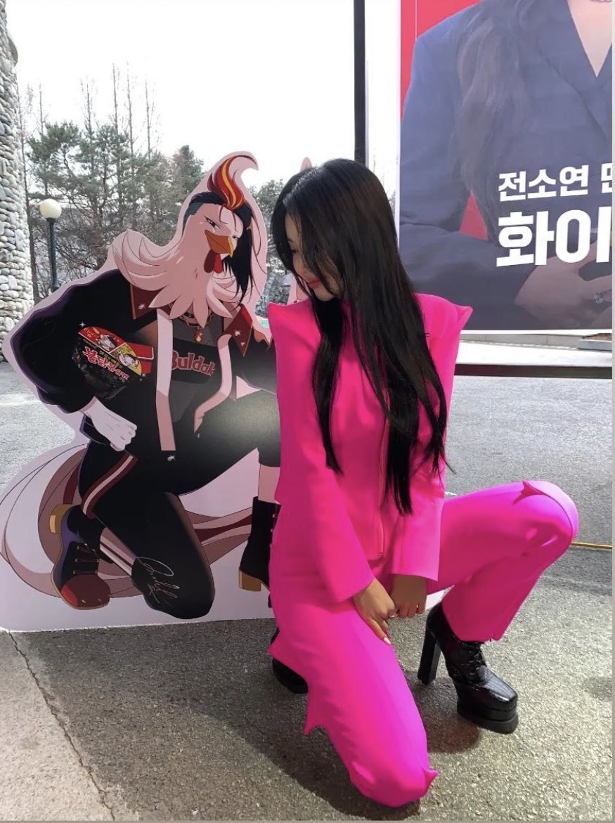 From26133131's tweet photo. 불닭 소연 https://t.co/r22vDDazc8