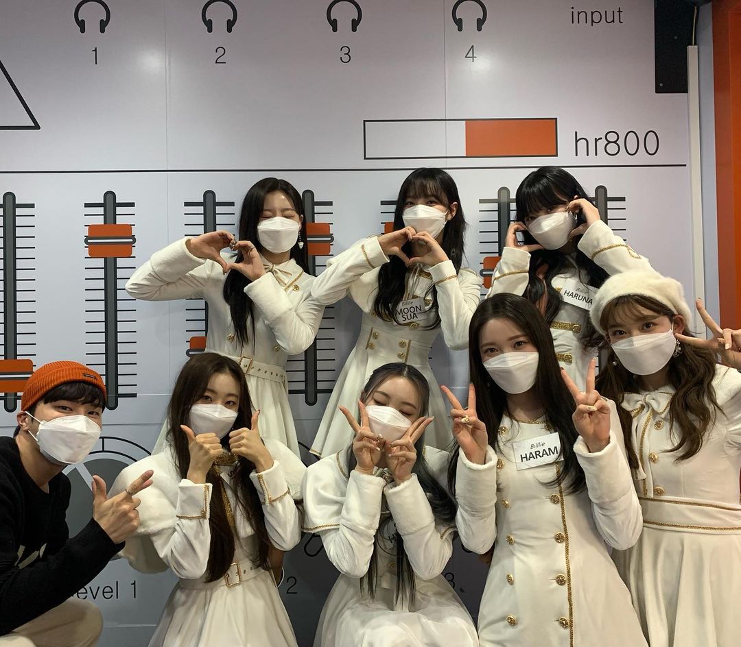 HARUNA11_TH's tweet image. [📸] 2021.12.27
Music Access Arirang Instagram Update with Billlie 

#MUSICACCESS #VIP_ACCESS with #Billlie

#Billlie #ฮารุนะ #하루나 #HARUNA