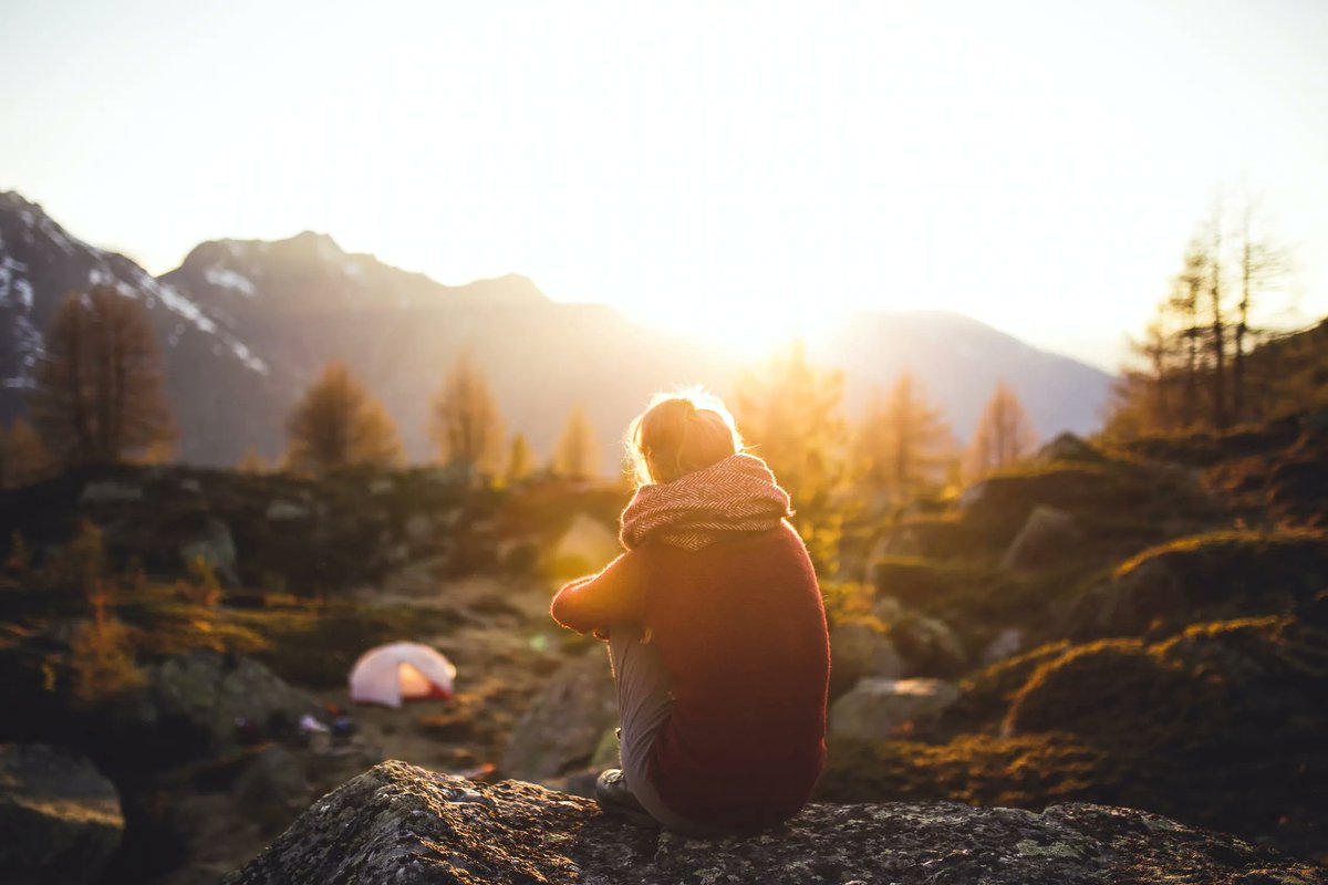 UoGStartandGrow's tweet photo. As a new business owner, it can be really tricky to switch off and take a proper break. Here are 8 ways to unwind over the Christmas period, whether you're still at work or have bagged some days off 👉 https://t.co/Ptoc8GcgdA

#entrepreneur #freelancer #howtounwind https://t.co/nuYQdlkQIo
