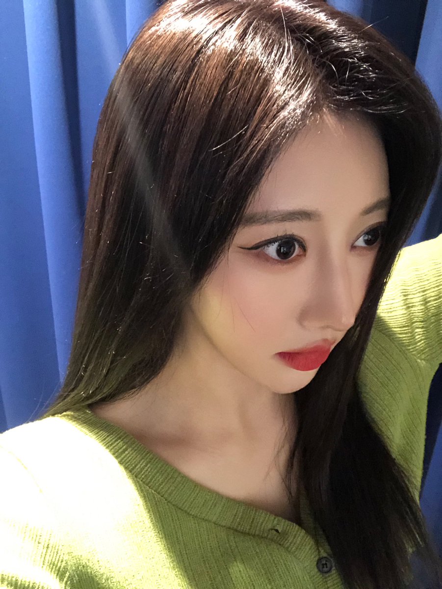 행복하자 내사랑들🍀
.
.
.
#seyeon #세연 #purplebeck #퍼플백